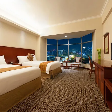 Ramada By Wyndham Pearl Guangzhou-Canton Fair Free Shuttle Bus Exterior photo