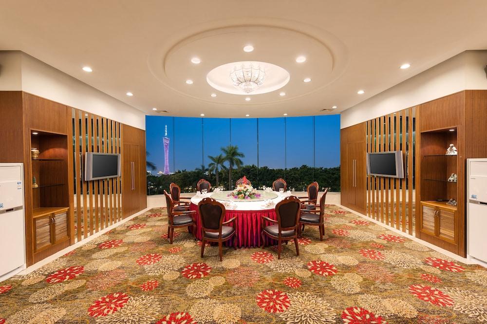 Ramada By Wyndham Pearl Guangzhou