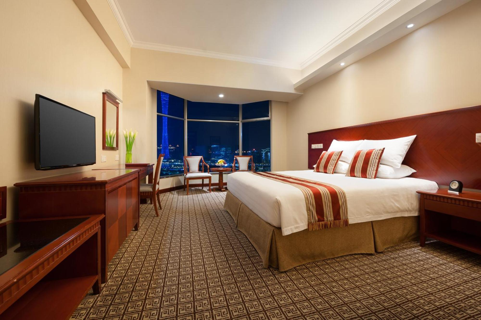 Ramada By Wyndham Pearl Hotel